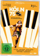 DVD-Cover des Films K ln 75. Das Design ist in kr ftigem Orange gehalten, mit schr g verlaufenden wei en und schwarzen Streifen, die an Klaviertasten erinnern. Im Zentrum steht eine junge Frau mit braunem Mantel und bunter Umh ngetasche, die lachend und energiegeladen l uft. Oben in der Mitte steht der Filmtitel „K LN 75“ in Wei , daneben ein schwarzer Konzertfl gel mit einem Pianisten. Darunter der Slogan: „Eine Frau. Ein Traum. Ein legend res Konzert.“ Das Cover zeigt au erdem, dass der Film viermal f r den Deutschen Filmpreis nominiert wurde und bei der Berlinale Special Gala lief. Unten ist das gr ne FSK-Logo „ab 12 freigegeben“ sowie die Logos von Alamode Film und DVD-Video zu sehen. Darunter stehen die Namen der Hauptdarsteller, unter anderem Mala Emde, John Magaro und J rdis Triebel.