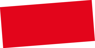 Das Foto zeigt eine Gruppe von etwa 15 Personen, die gemeinsam auf einem Fu ballfeld stehen. In der Mitte wird ein gro er symbolischer Scheck in H he von 25.000 Euro pr sentiert, der von „LOTTO Rheinland-Pfalz“ stammt. Mehrere Personen klatschen und l cheln, die Stimmung wirkt feierlich. Einige der Anwesenden tragen blaue Fu balltrikots mit der Aufschrift „LOTTO Elf“, andere sind in Alltagskleidung oder Anz gen gekleidet. Vor der Gruppe steht ein gelbes Schild mit dem roten LOTTO-Logo und der Aufschrift „Elf“. Im Hintergrund sind ein Vereinsheim, Zuschauer sowie weitere Menschen zu sehen. 