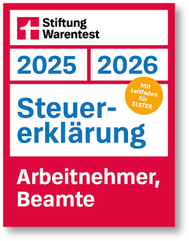 Auf dem Bild ist das Titelcover eines Ratgebers der Stiftung Warentest zu sehen. Die Publikation tr gt die Jahresangaben 2025 / 2026 und den Titel „Steuererkl rung“. Als Zielgruppe sind Arbeitnehmer und Beamte ausgewiesen.   Das Cover ist klar und funktional gestaltet. Oben befindet sich das Logo der Stiftung Warentest, daneben die Jahreszahlen. Ein farbiger Hinweis auf dem Titel macht darauf aufmerksam, dass es sich um eine aktualisierte Ausgabe handelt. Insgesamt vermittelt das Cover, dass der Ratgeber eine praxisorientierte Unterst tzung bei der Erstellung der Steuererkl rung f r Erwerbst tige und Beamte bietet.