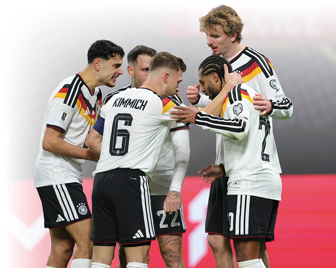 firo : 17.11.2025 , Fussball, Fu ball, L nderspiel, DFB, Nationalmannschaft,Herren, FIFA WM-Quali 2026, WM-Qualifikation, Deutschland, GER - Slowakei Serge Gnabry of Germany Deutschland celebrates the teams second goal Tor [goal] with Nick Woltemade of Germany Deutschland Joshua Kimmich of Germany Deutschland and Aleksandar Pavlovic of Germany Deutschland Jubel Jubeltraube