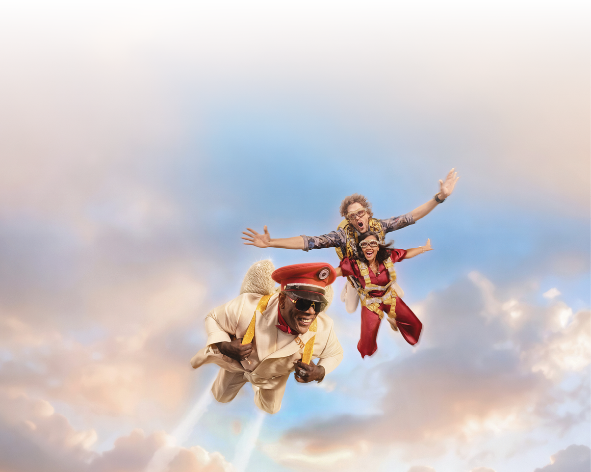 Zwei Personen fliegen mit Jetpacks in einem Himmel mit Wolken und Sonnenuntergangslicht. Beschreibung von KI generiert