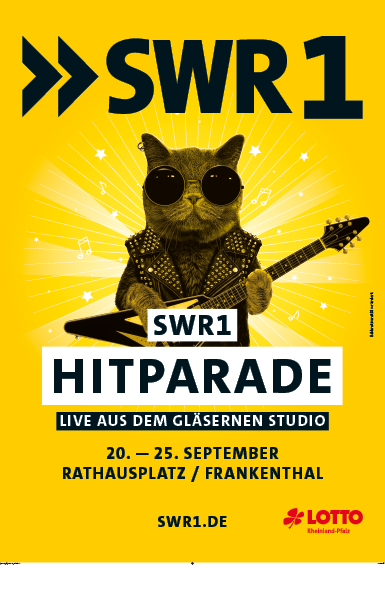 Ein stilisiertes Plakat mit gelbem Hintergrund zeigt eine Katze mit Sonnenbrille und Lederjacke, die eine E-Gitarre h lt, und bewirbt die SWR1 Hitparade live aus dem Gl sernen Studio in Frankenthal. Beschreibung von KI generiert